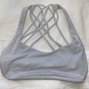 LULULEMON  Free To Be Serene bra